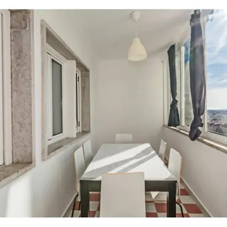 Apartment Houze_city Center, 5 Flat With A View *